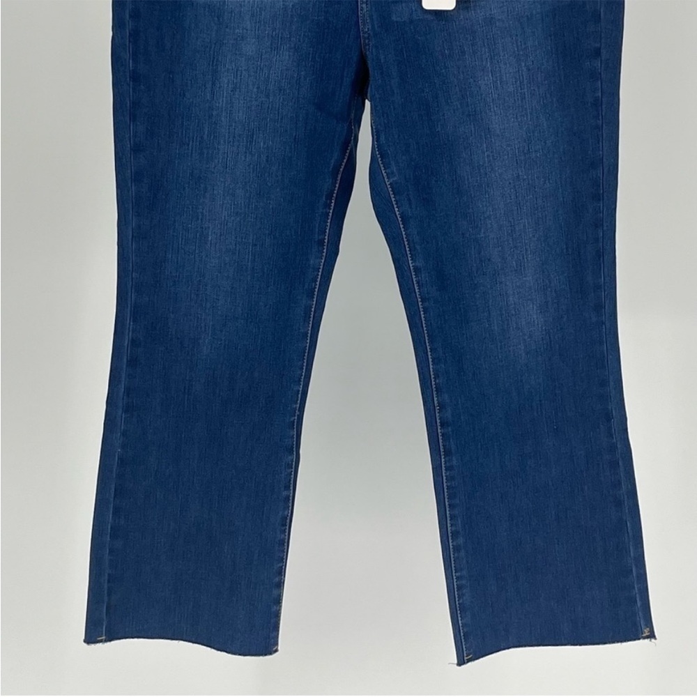 SOFT SURROUNDINGS NWT THE ULTIMATE CROPPED BOOTCUT JEANS RIPPLE BLUE WASH PETITE - Picture 11 of 16